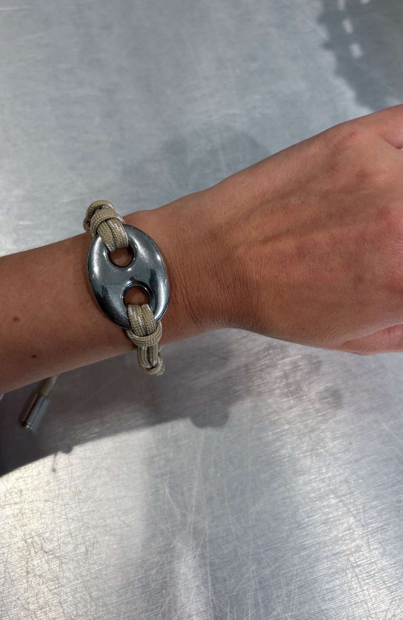 Nilu Pignose Bracelet - Metal Beige - JUULS