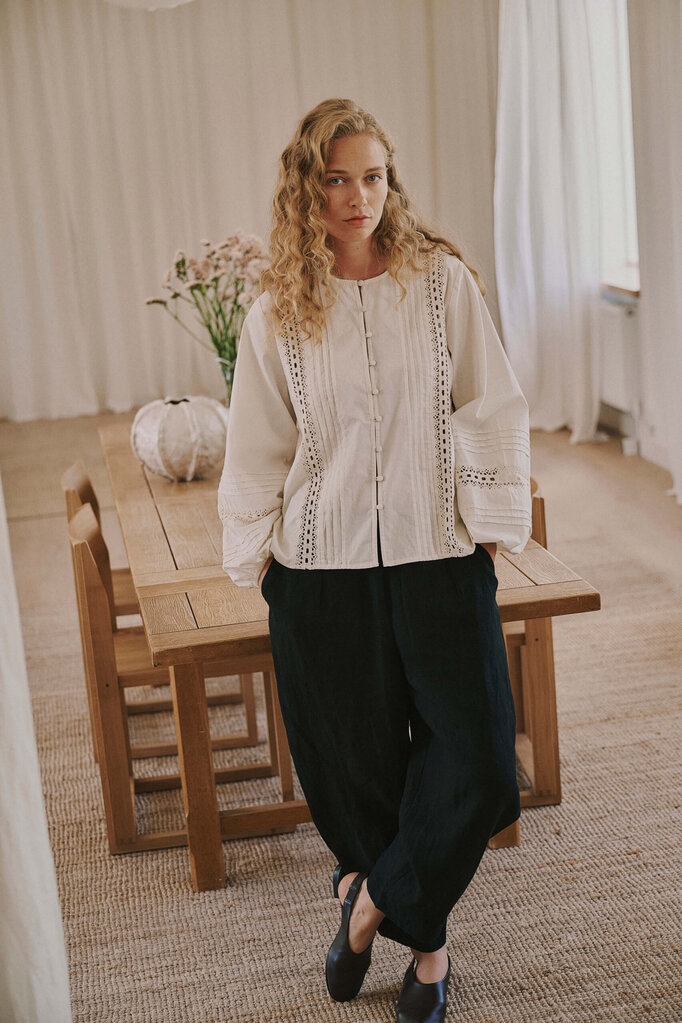 Anne-mi Billie Barrel Pants - Black