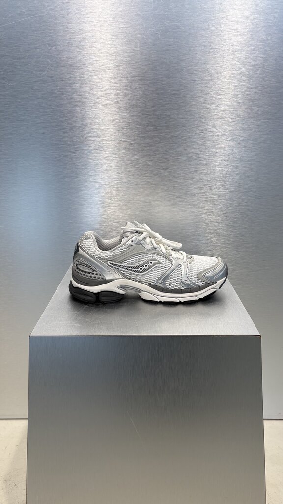 Saucony Progrid Thiumph 4 - White/Silver