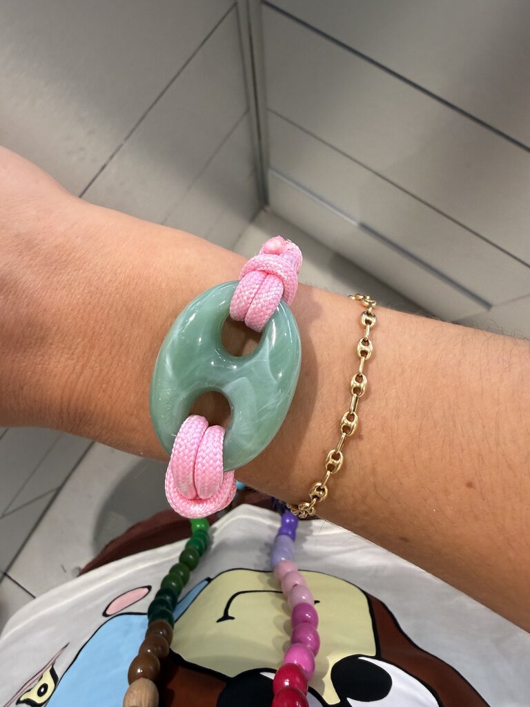 Light green pignose - Pink cord