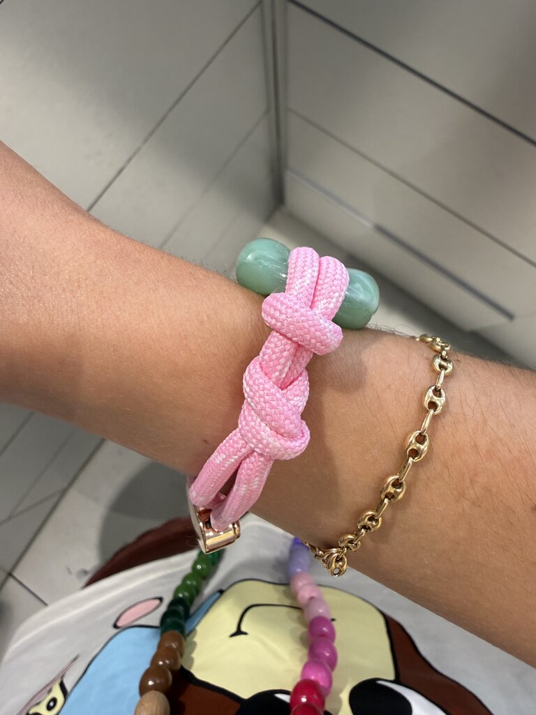 Light green pignose - Pink cord