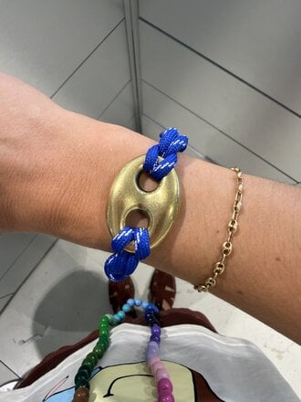 Gold pignose - Cobalt blue cord