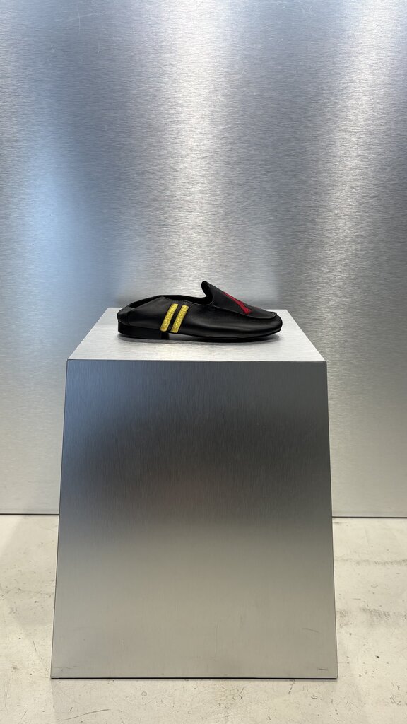 AVDW AV Loafer - Black/Red