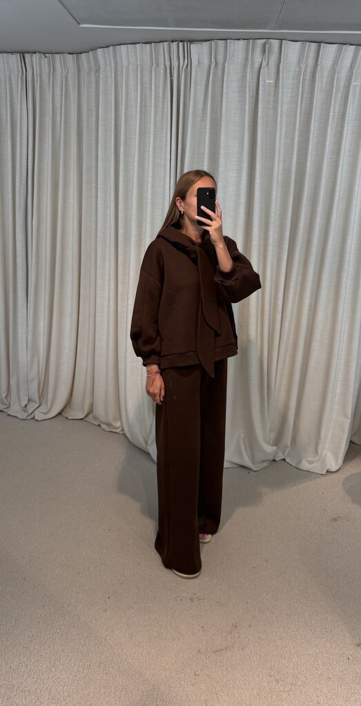 RE/BORN Agnes Sweater - Chocolate