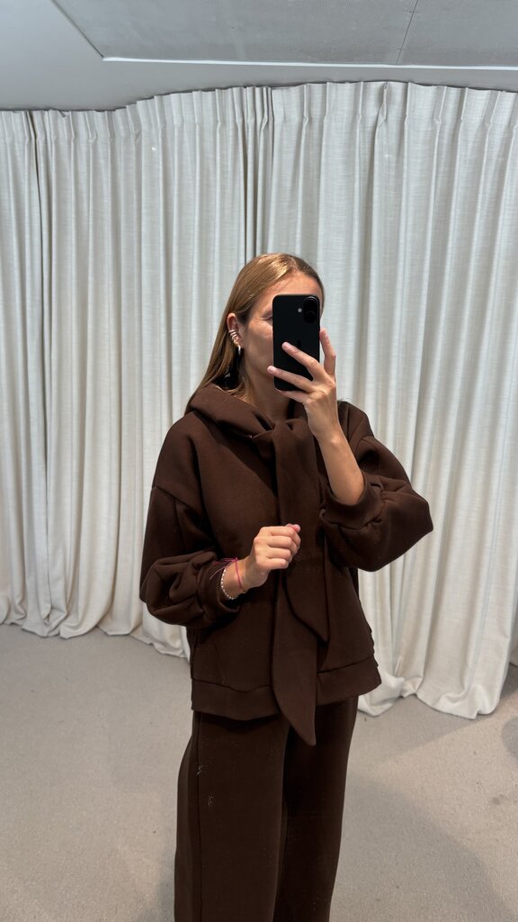 RE/BORN Agnes Sweater - Chocolate