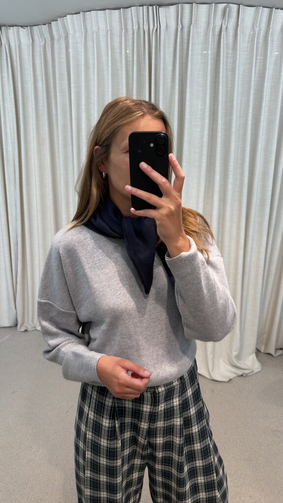 Oti Triangle Merino Scarf - Navy