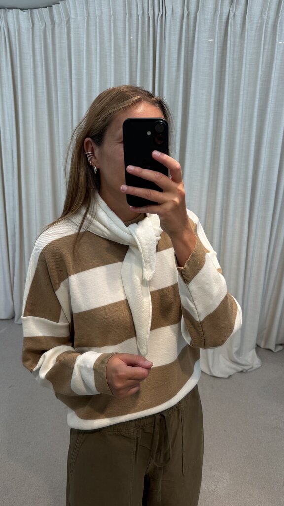 Oti Triangle Merino Scarf - Off White