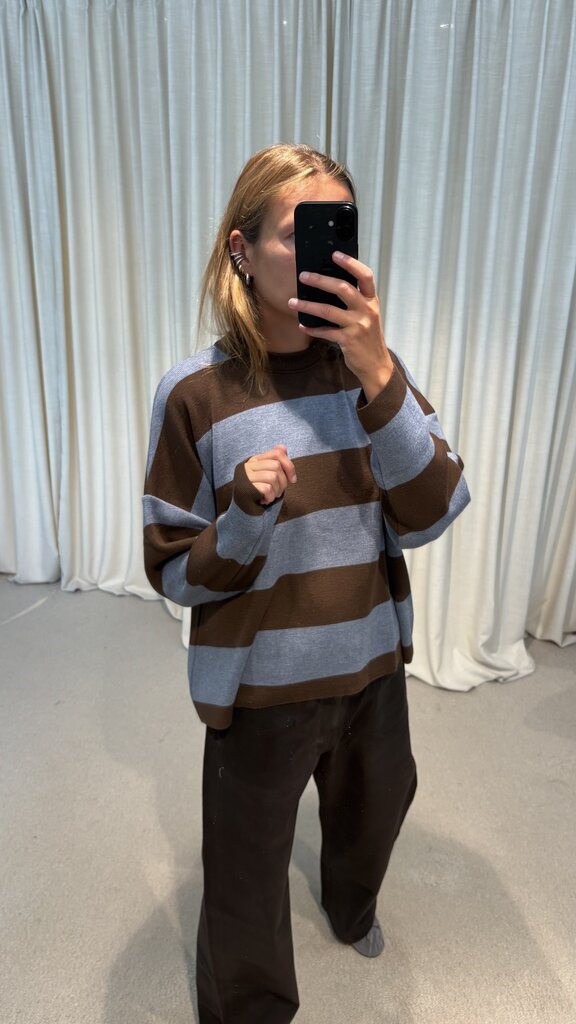 Oti Chloé Knit - Camel/Blue Striped
