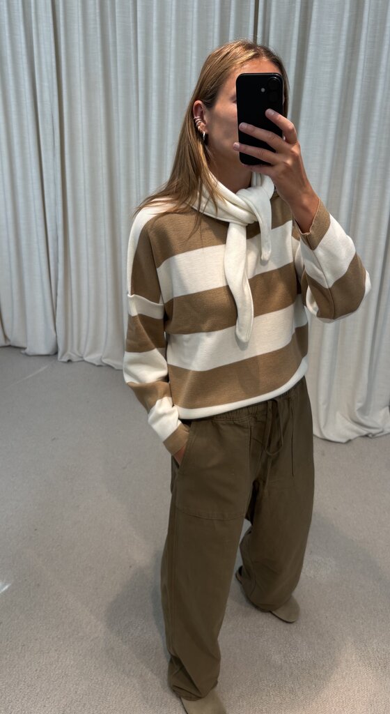 Oti Chloé Knit - Camel/Off White Striped