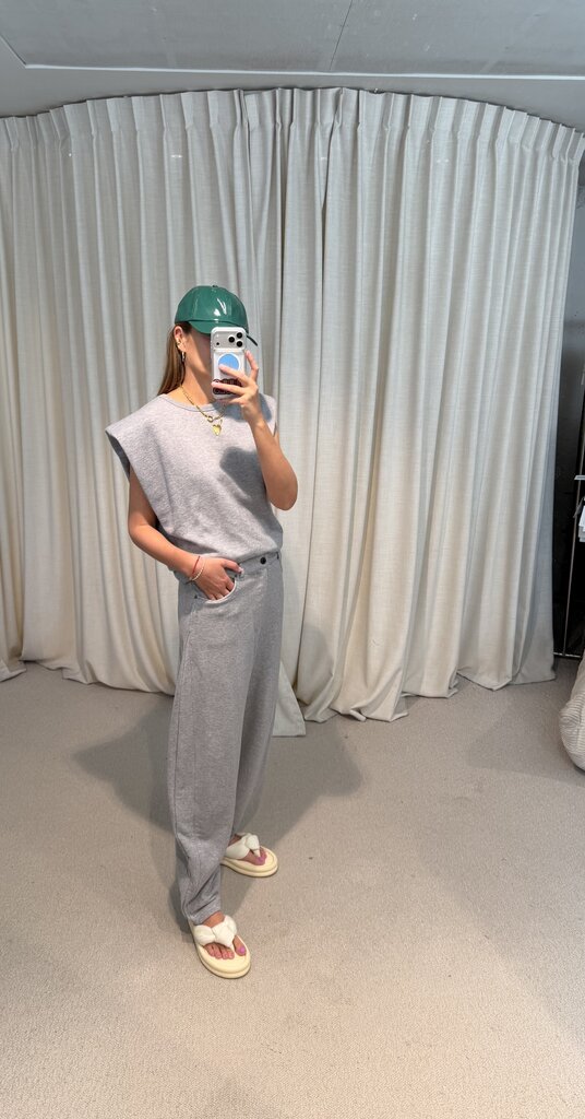 Rae Montana Sweat - Grey