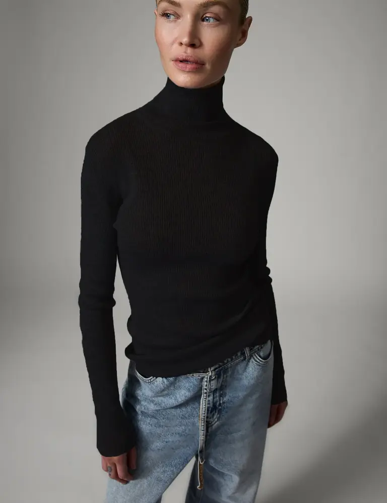 DAY Sierra Logo Top - Black