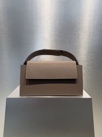 Zarina Rouge Leo Handbag - Dust