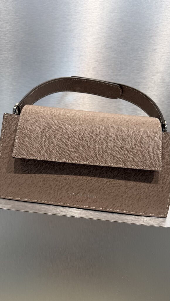 Zarina Rouge Leo Handbag - Dust