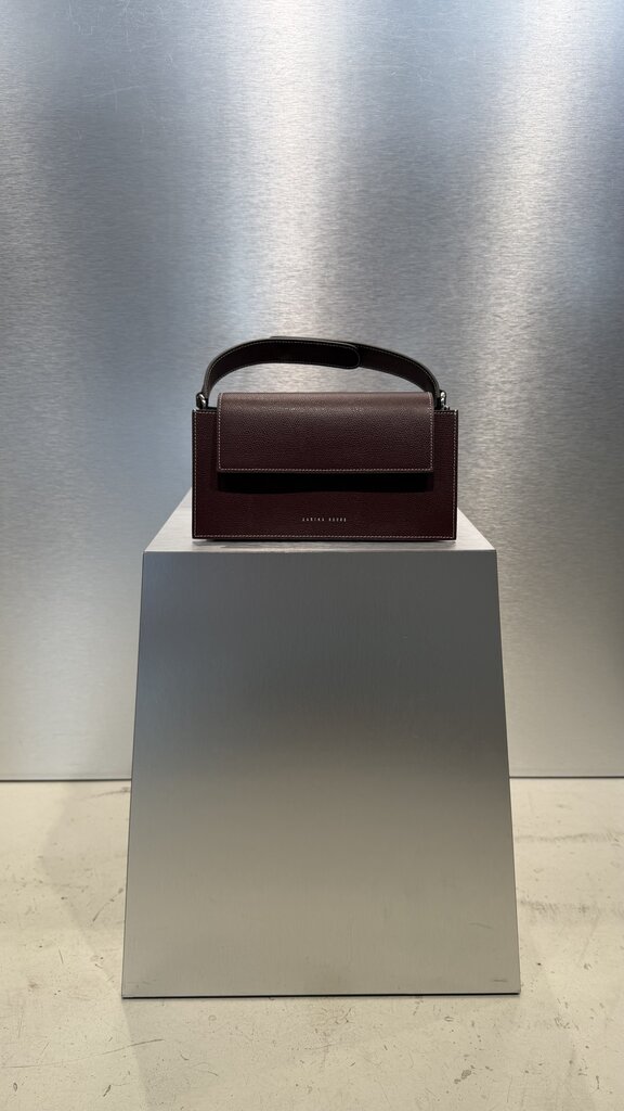 Zarina Rouge Leo Handbag - Wild Rose