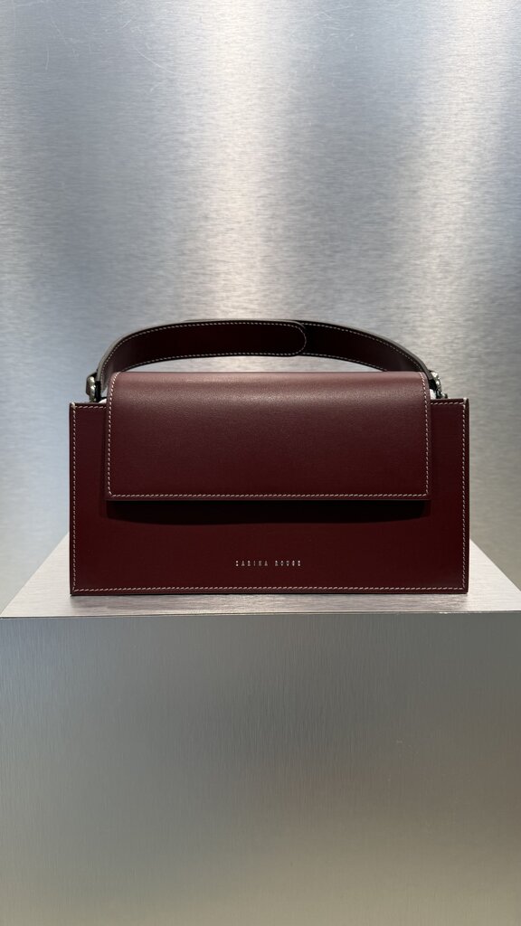 Zarina Rouge Leo Handbag - Cranberry