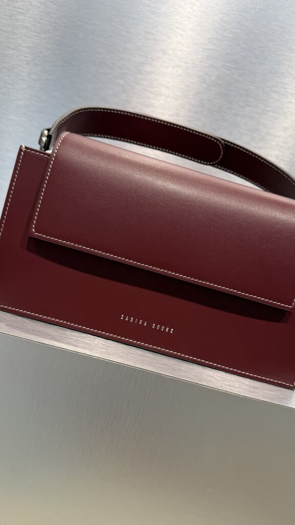 Zarina Rouge Leo Handbag - Cranberry