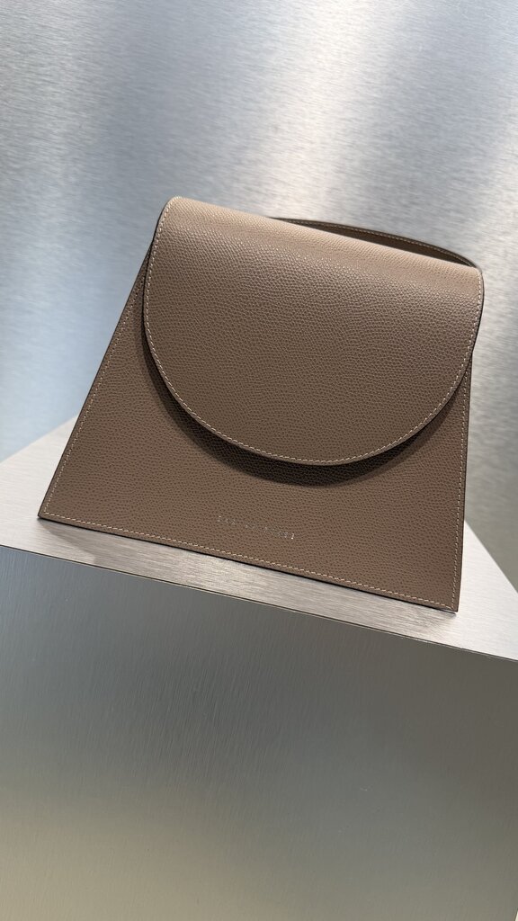Zarina Rouge Suri Handbag - Dust