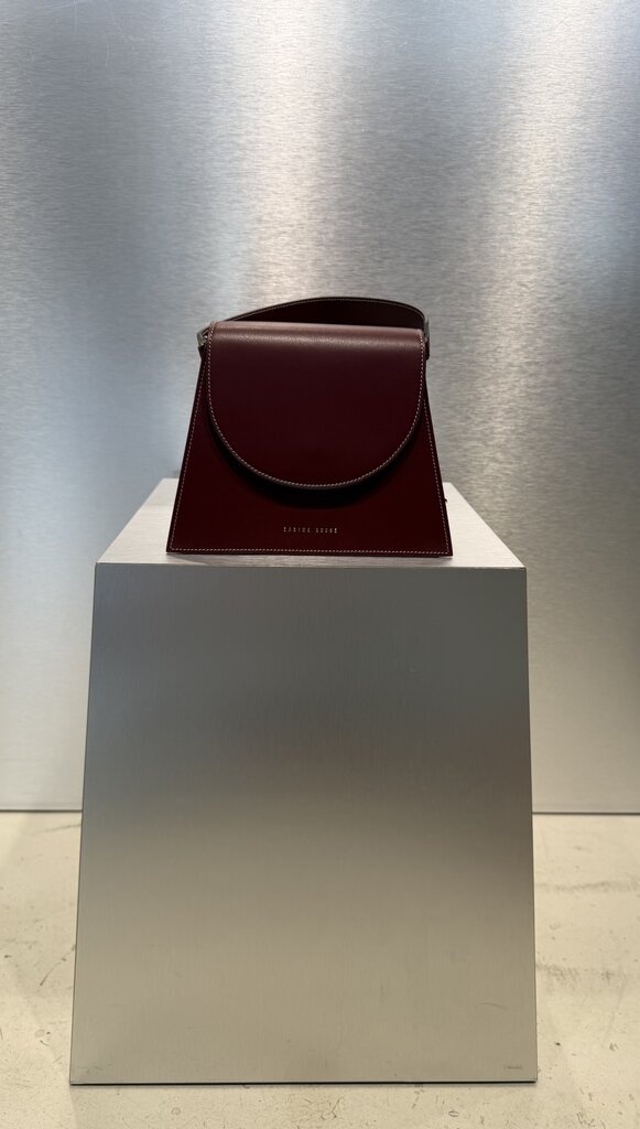 Zarina Rouge Suri Handbag - Cranberry