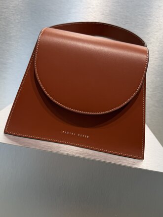 Zarina Rouge Suri Handbag - Caramel