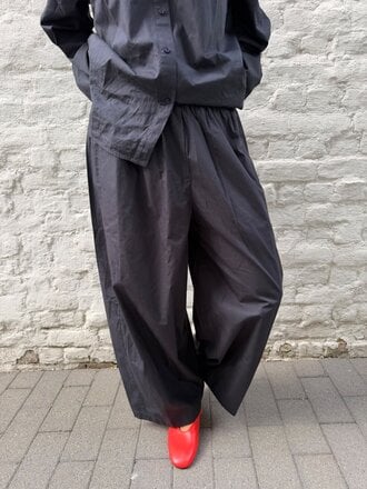 Anne-mi Irissa Balloon Pants - Dark Navy