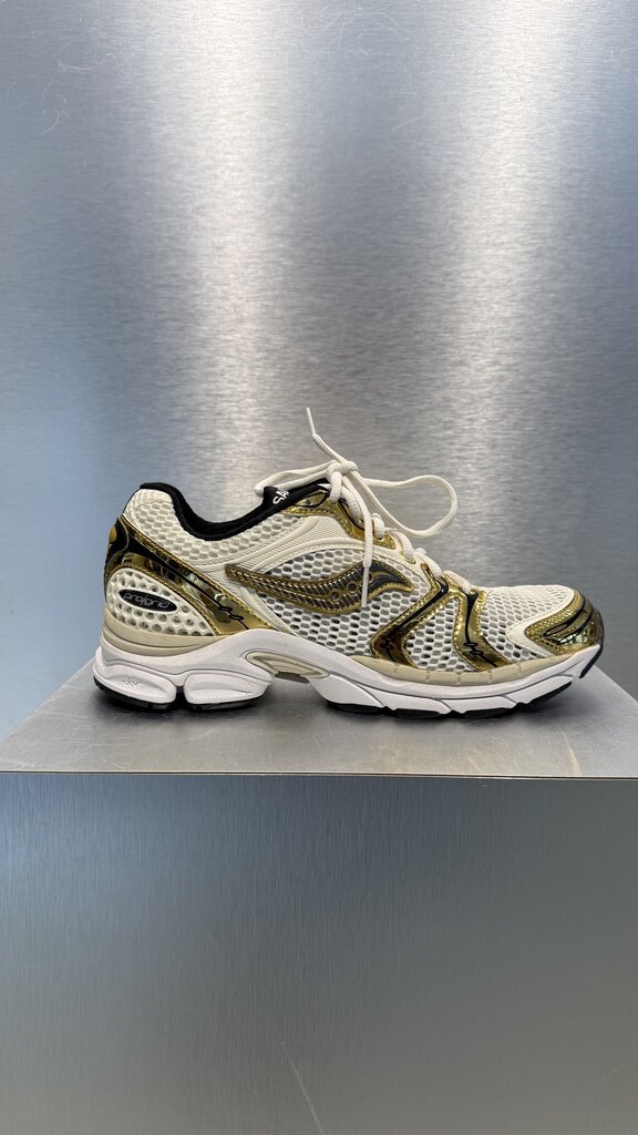 Saucony Progrid Triumph 4 - Egret/Black