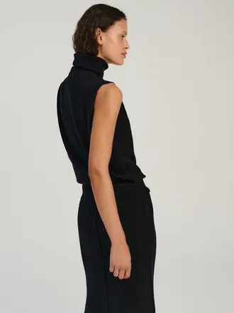 Rhea Knitted Sleeveless Turtleneck - Black
