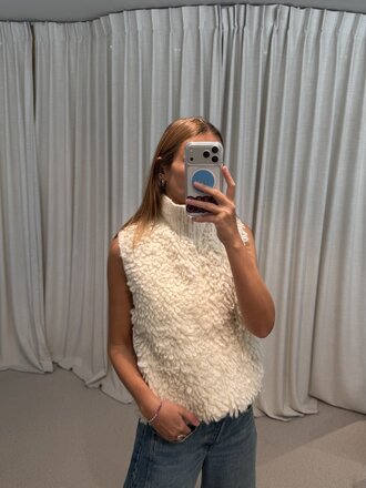 INTI Oso Vest Knitted - Ecru