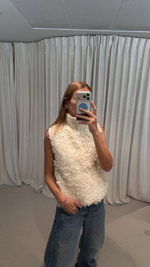 INTI Oso Vest Knitted - Ecru