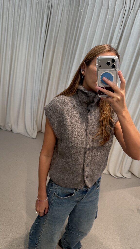 INTI Anabel Cuelo Vest - Carbon