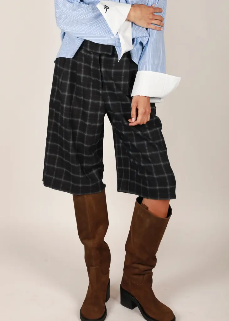NOTED Abbi Bermuda - Checkered