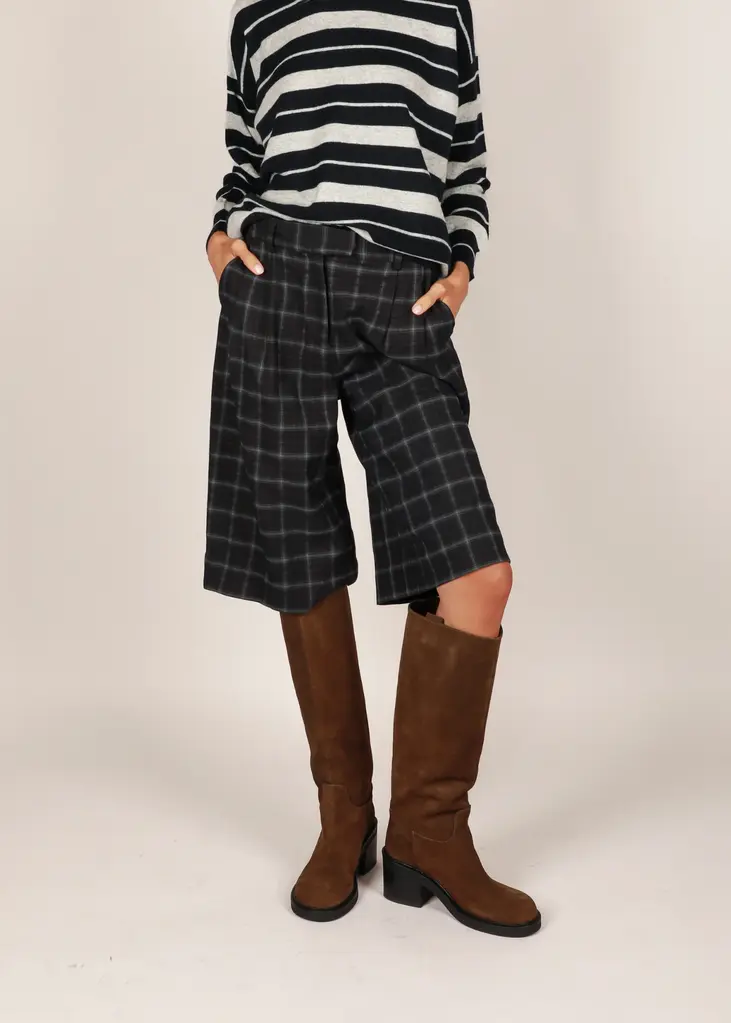 NOTED Abbi Bermuda - Checkered