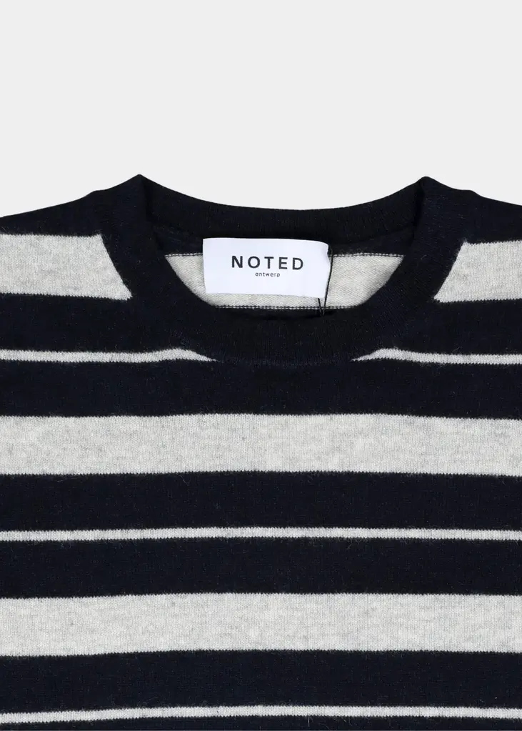 NOTED Alexi Pull - Navy/Grey