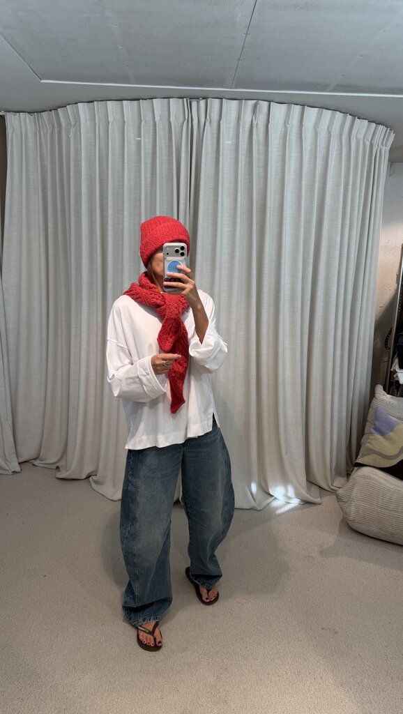 INTI Medellin Knitted Hat - Fresa