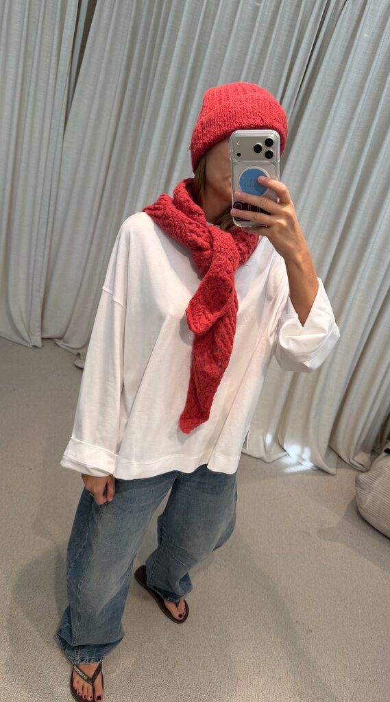 INTI Falie Knitted Scarf - Fresa