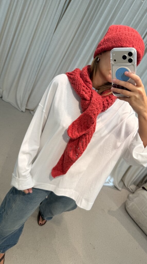 INTI Falie Knitted Scarf - Fresa