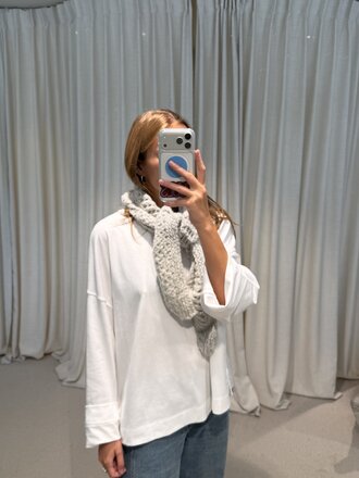 INTI Falie Knitted Scarf - Silver