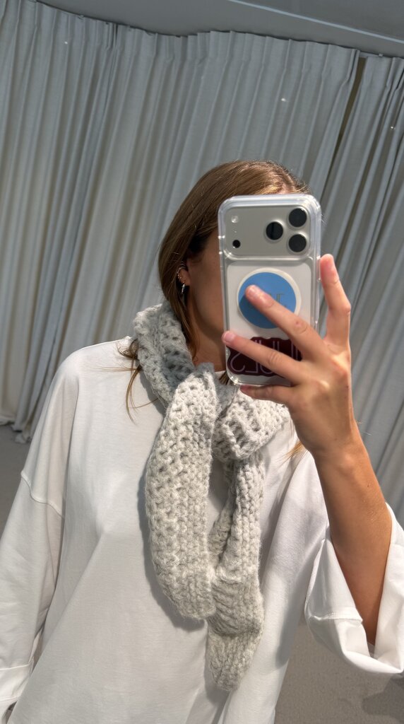 INTI Falie Knitted Scarf - Silver