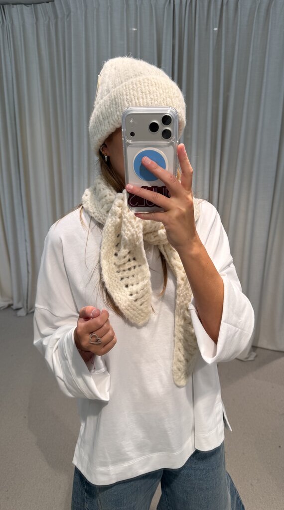 INTI Falie Knitted Scarf - Ecru