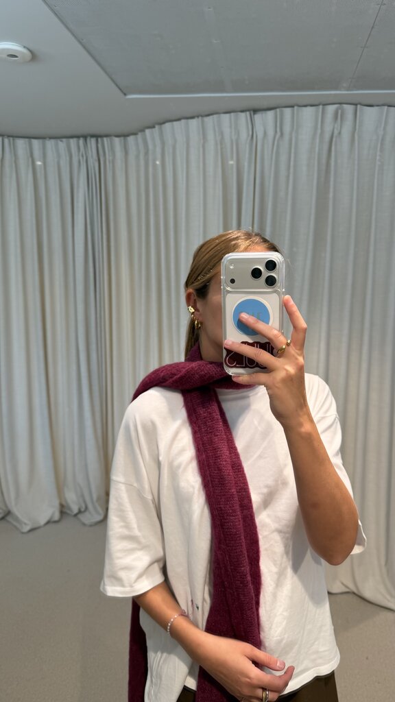 No Man's Land Knitted Mohair Scarf - Soft Cherry