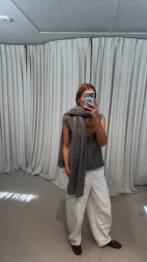 No Man's Land Knitted Mohair Scarf - Soft Grey