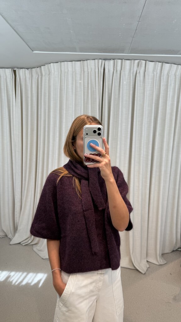 No Man's Land Knitted Triangle - Grape