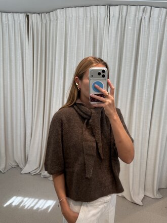 No Man's Land Knitted Triangle - Dark Mink
