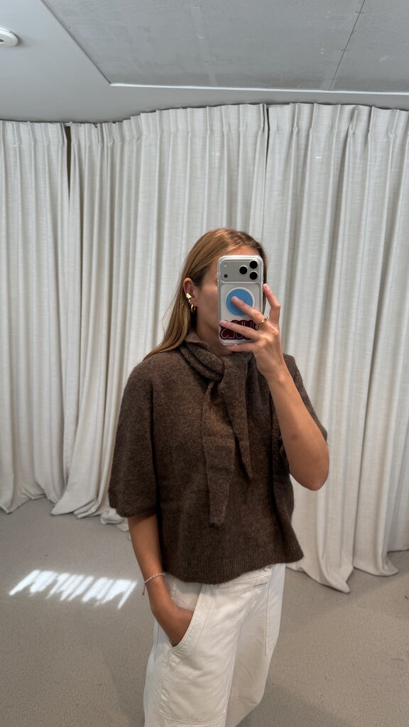 No Man's Land Knitted Triangle - Dark Mink