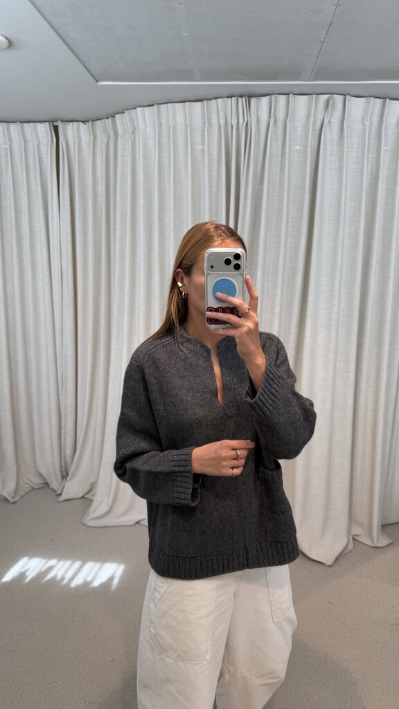 No Man's Land Knitted Sweater - Dark Steel