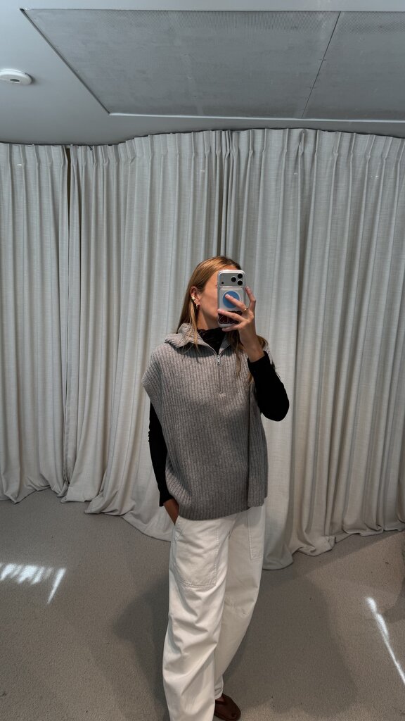 No Man's Land Turtleneck Top - Core Black