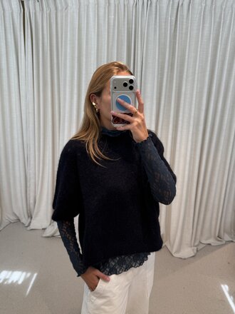 No Man's Land Longsleeve PA Top - Peacock