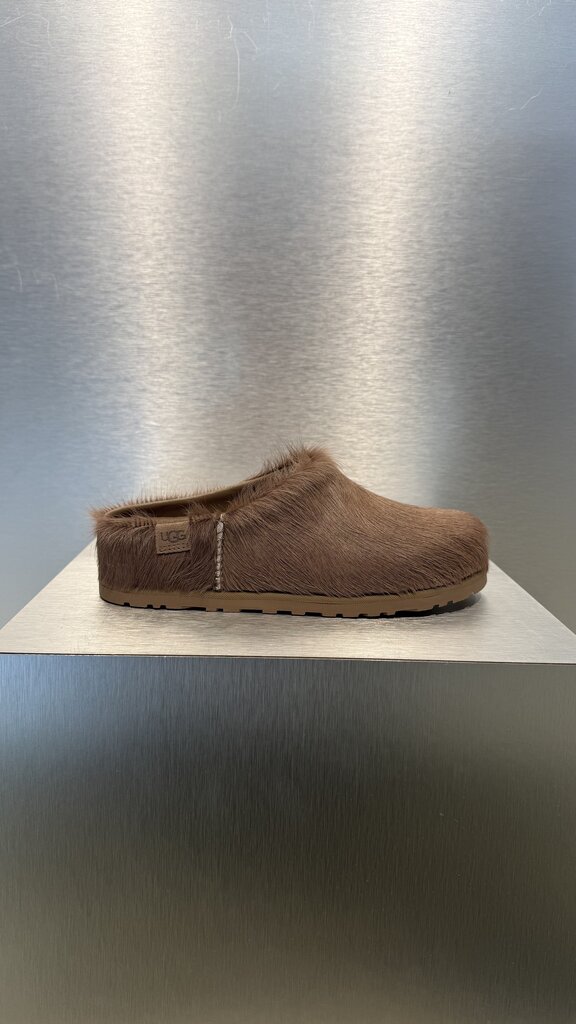 UGG UGG Otzo Calf Hair Clog - Caribou