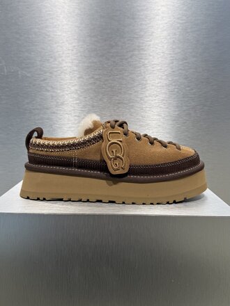 UGG UGG Heritage Lace-Up Slipper - Chestnut
