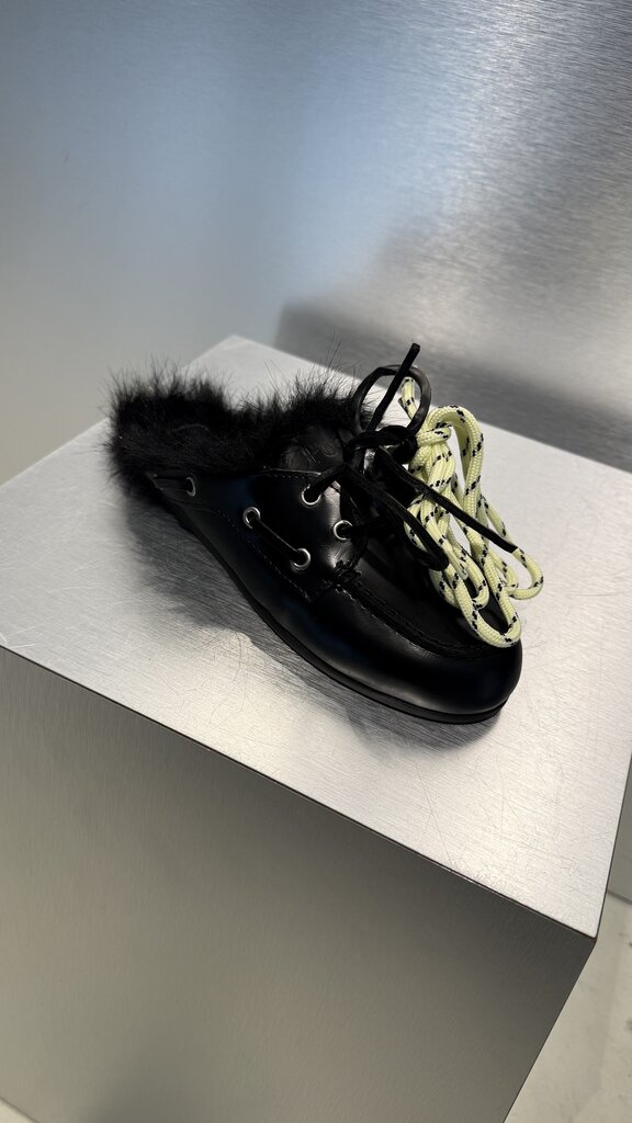 Posa Boat Loafer Mule Hariy Fur - Box Leather - Black