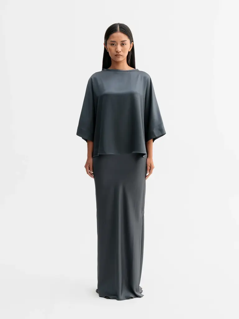 Ahlvar Gallery Tori Satin Tee - Dark Grey